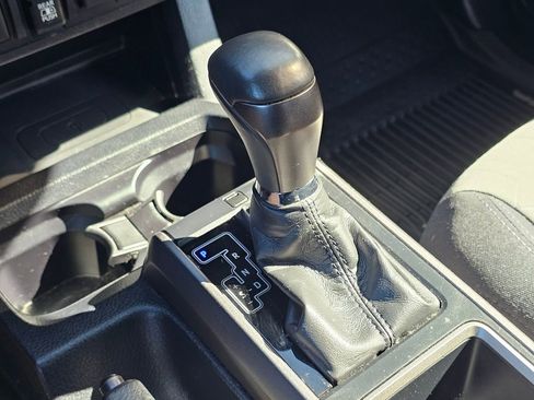 Used 2020 Toyota Tacoma TRD Off-Road w/ Technology Package image 29