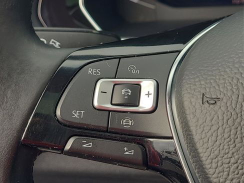 Used 2019 Volkswagen Jetta SEL image 24