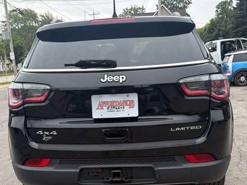 Used 2018 Jeep Compass Limited w/ Navigation Group AWD/4WD image 15