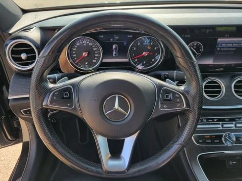 Used 2018 Mercedes-Benz E 400 4MATIC Sedan image 21