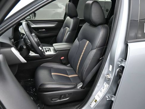Used 2025 MAZDA CX-90 3.3 Turbo w/ Premium Plus Pkg AWD/4WD image 18