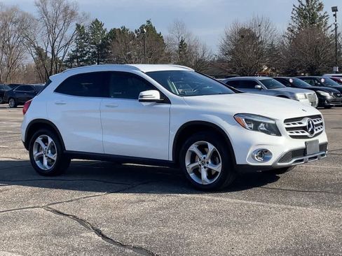 Used 2020 Mercedes-Benz GLA 250 4MATIC image 2