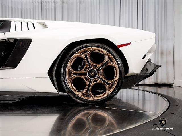 Used 2022 Lamborghini Aventador Countach AWD/4WD image 22