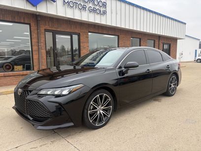 Used 2019 Toyota Avalon XSE w/ All Weather Liner Package