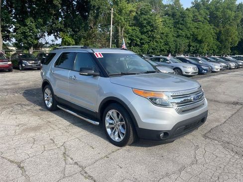 Used 2011 Ford Explorer XLT w/ 201A Rapid Spec Order Code FWD image 3