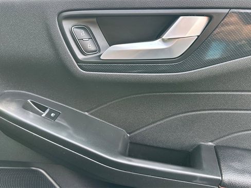 Used 2024 Ford Escape ST-Line w/ Equipment Group 301A image 30