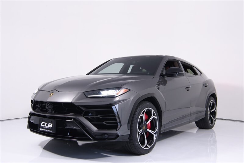 Used 2021 Lamborghini Urus AWD/4WD image 4