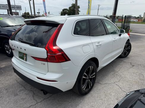 Used 2019 Volvo XC60 T5 Momentum w/ Premium Package FWD image 4