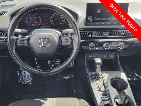 Used 2025 Honda Civic Sport image 5