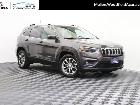 Used 2020 Jeep Cherokee Latitude Plus w/ Cold Weather Group FWD image 1