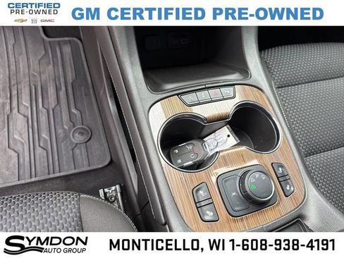 Certified 2023 GMC Acadia SLE w/ Driver Convenience Package image 12