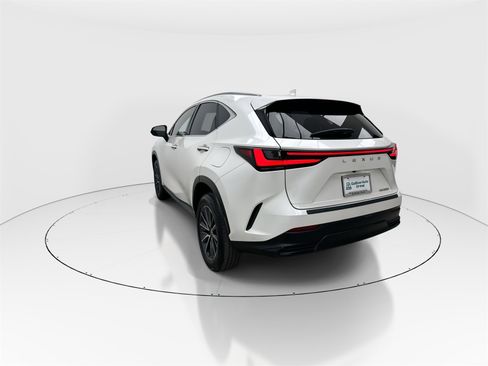 Used 2022 Lexus NX 250 FWD image 6