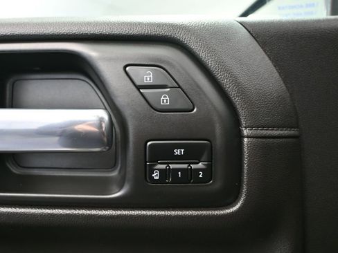 Used 2020 Chevrolet Silverado 1500 High Country image 23