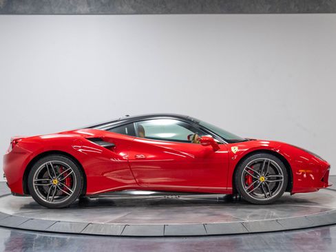 Used 2016 Ferrari 488 GTB RWD image 25