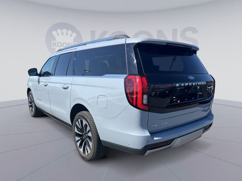New 2025 Ford Expedition Max Platinum w/ Driver's Package image 8