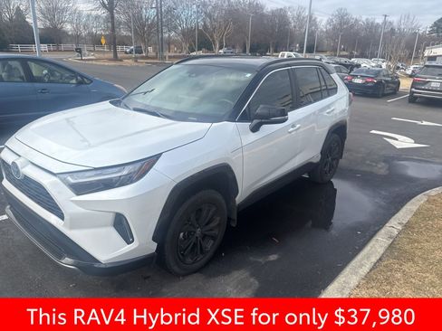 Used 2024 Toyota RAV4 XSE w/ Weather Package image 10