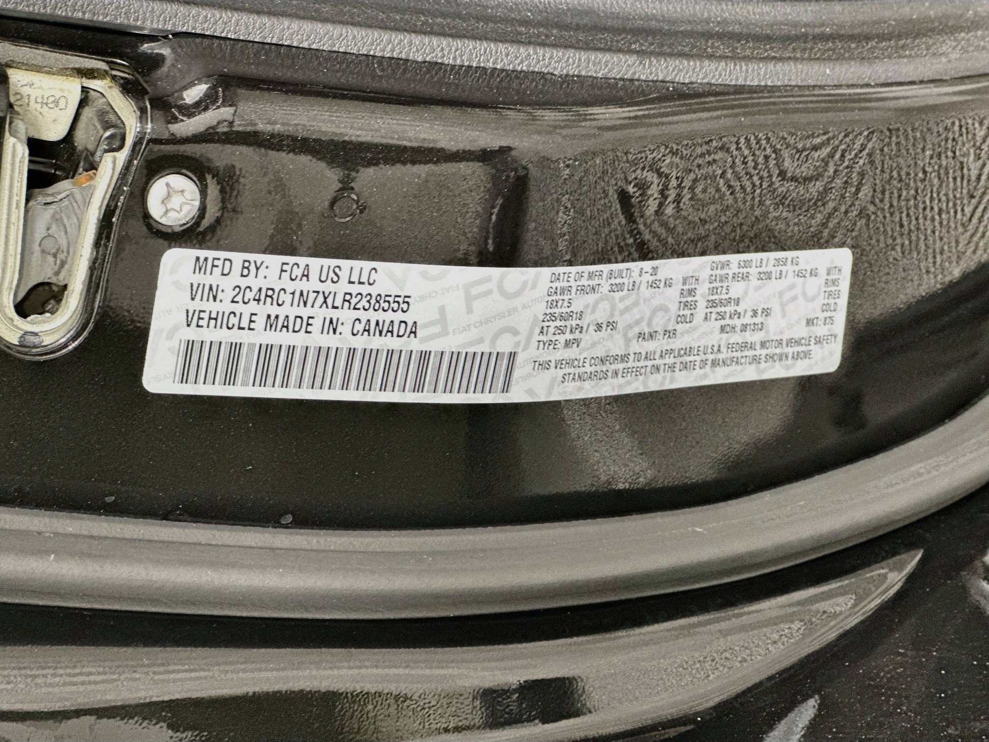 Used 2020 Chrysler Pacifica Limited w/ Advanced Safetytec Group FWD image 12