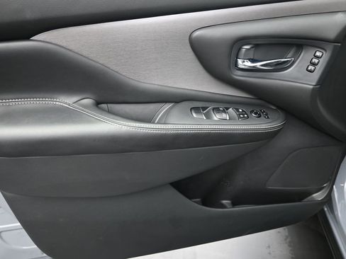 Used 2021 Nissan Murano SL image 16