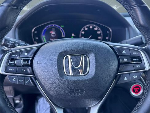 Used 2021 Honda Accord Touring image 18