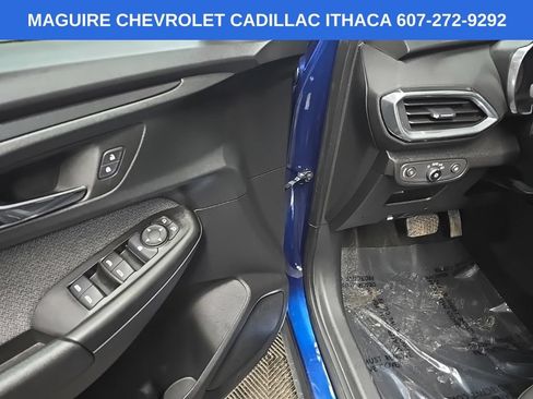Used 2023 Chevrolet TrailBlazer LT AWD/4WD image 27