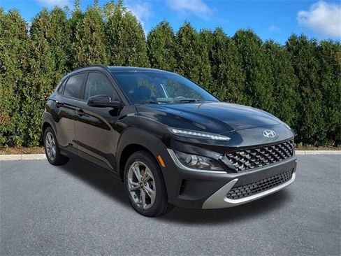 Used 2023 Hyundai Kona SEL w/ Convenience Package image 3