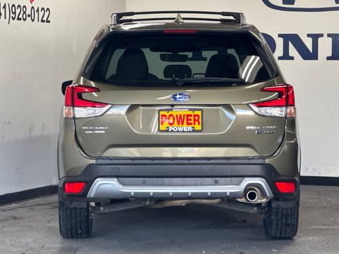 Used 2022 Subaru Forester Touring image 4