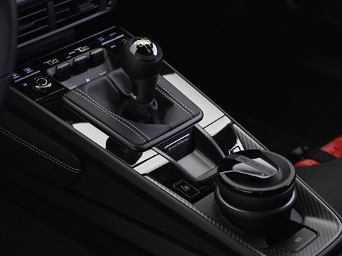 Used 2025 Porsche 911 GT3 image 31