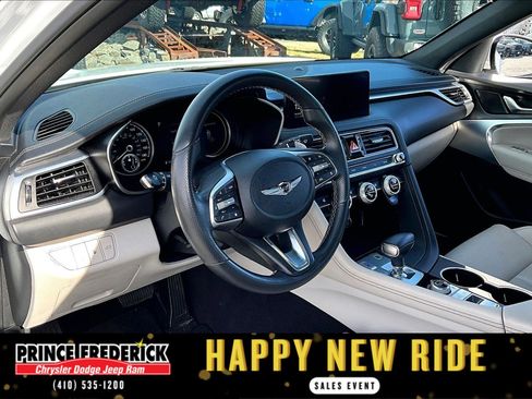 Used 2023 Genesis G70 2.0T image 10