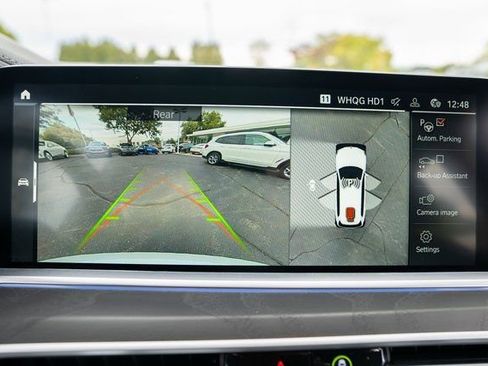 Used 2022 BMW X7 xDrive40i w/ Premium Package image 28