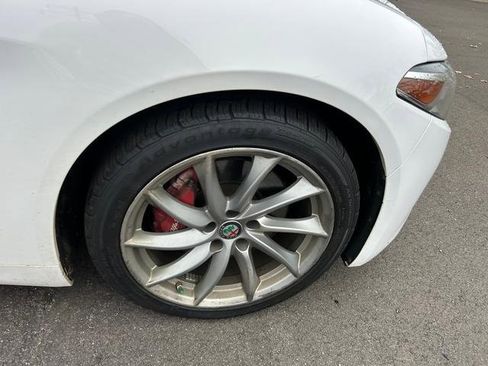 Used 2019 Alfa Romeo Giulia Sprint w/ Cold Weather Package image 27