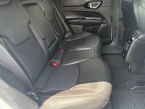 Used 2024 Jeep Compass Trailhawk w/ Trailhawk Convenience Group AWD/4WD image 17