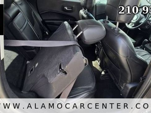 Used 2019 Jeep Compass Latitude FWD image 21