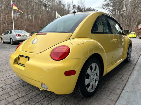 Used 2005 Volkswagen Beetle GL image 6