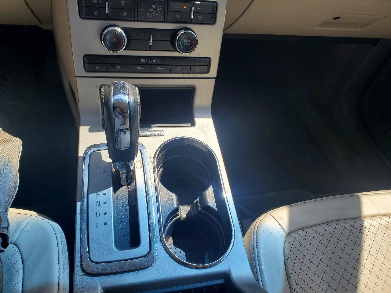 Used 2009 Ford Flex Limited FWD image 23