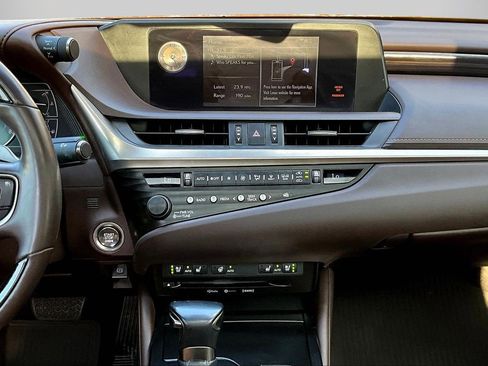 Used 2020 Lexus ES 350 w/ Premium Package image 12