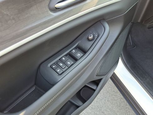 New 2025 Jeep Grand Cherokee Limited image 19