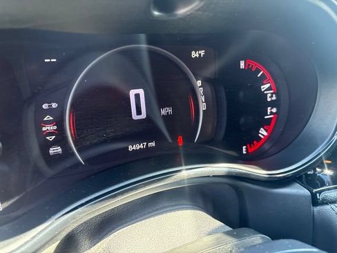 Used 2021 Dodge Durango SXT RWD image 2