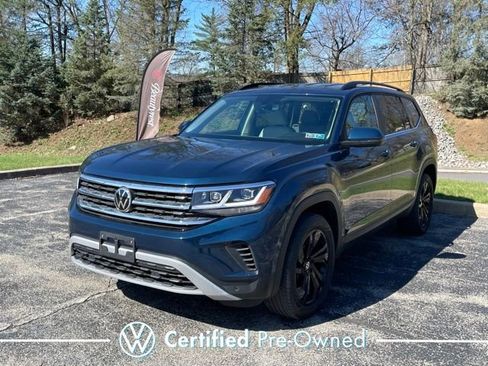 Certified 2022 Volkswagen Atlas SE w/ Black Wheel Package AWD/4WD image 1
