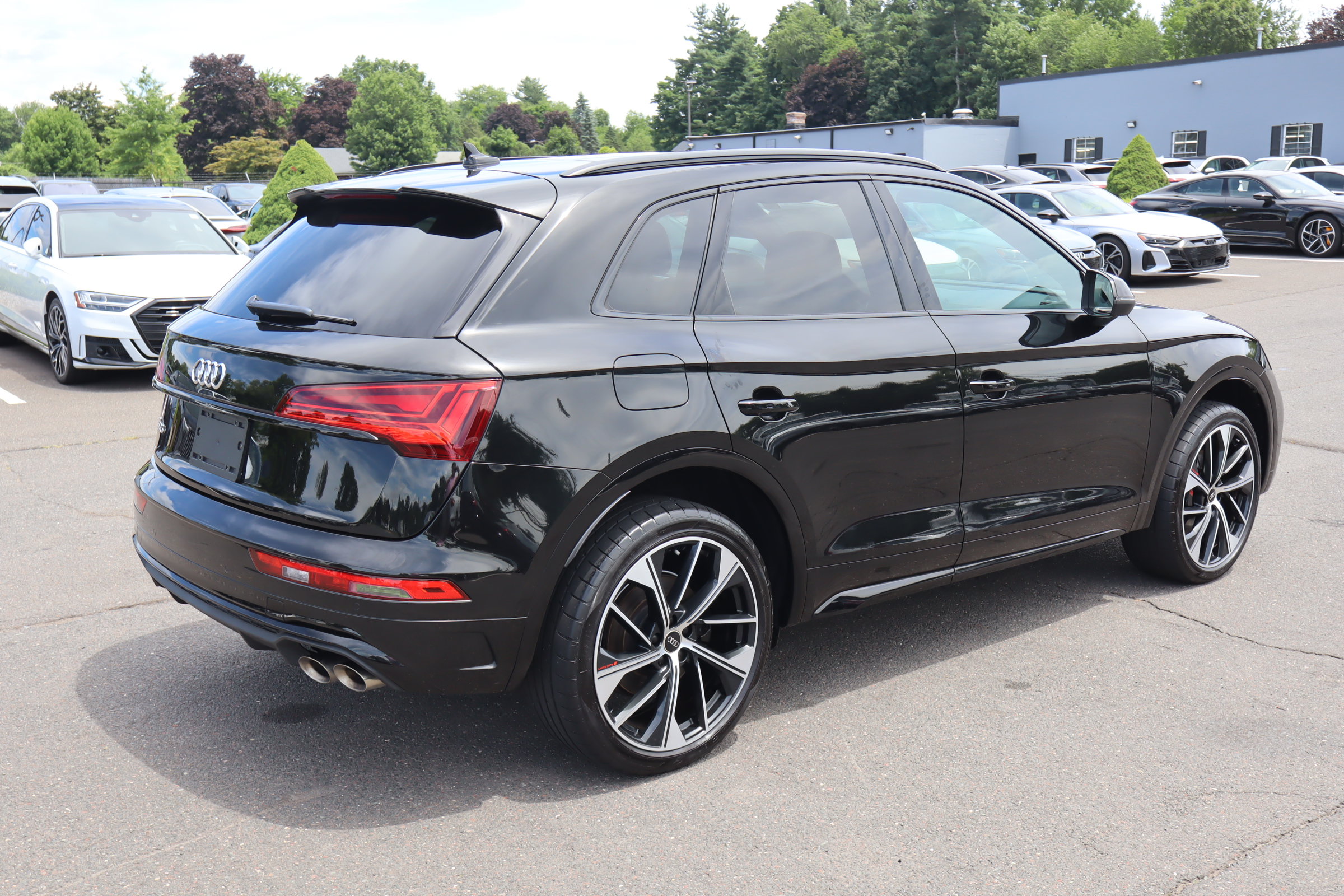 Used 2023 Audi SQ5 Premium Plus w/ Premium Plus Package AWD/4WD image 5