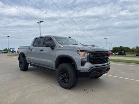Used 2024 Chevrolet Silverado 1500 Custom Trail Boss AWD/4WD image 1