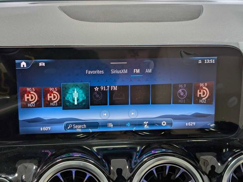 Used 2026 Mercedes-Benz GLA 250 4MATIC image 24