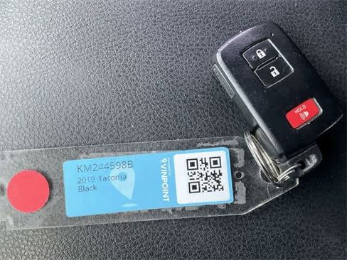 Used 2019 Toyota Tacoma TRD Off-Road image 26