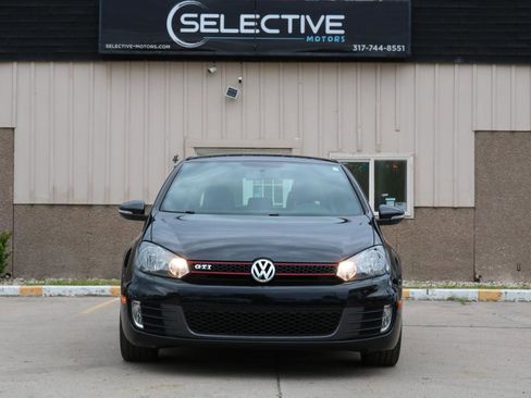 Used 2013 Volkswagen Golf 4-Door FWD image 2