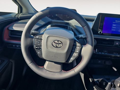 Used 2026 Toyota Prius Plug-In Hybrid FWD image 12