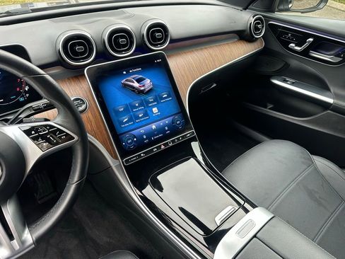 Used 2025 Mercedes-Benz C 300 Sedan image 21