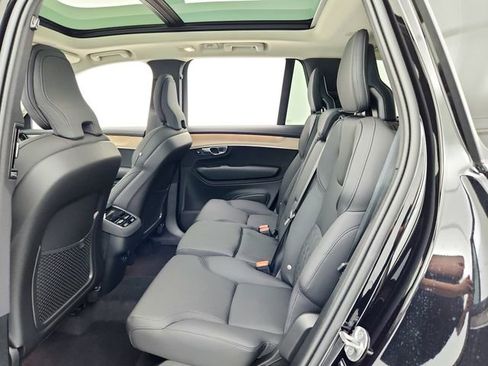 New 2026 Volvo XC90 B6 Plus w/ Protection Package Premier image 28