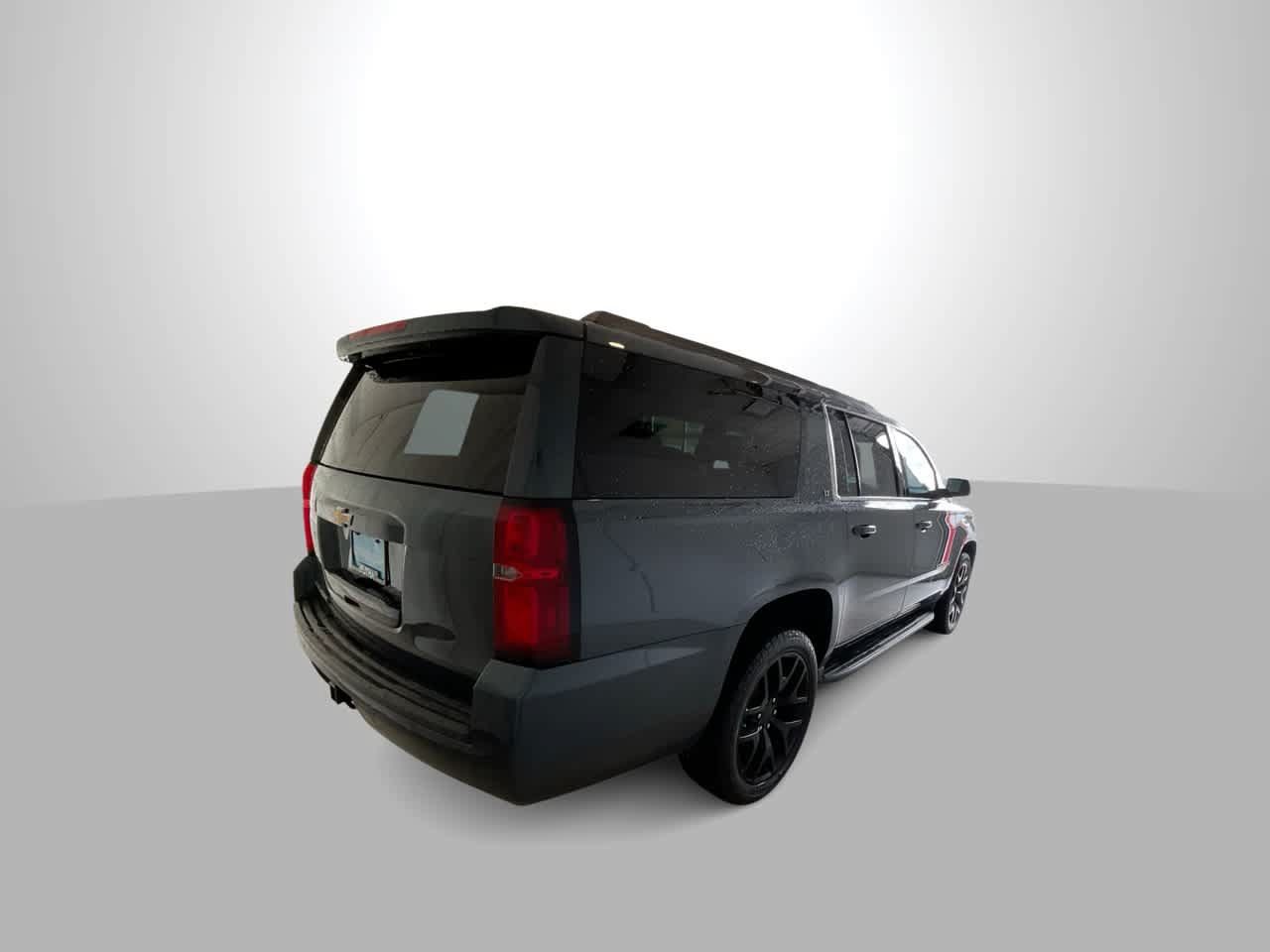 Used 2019 Chevrolet Suburban LT AWD/4WD image 8