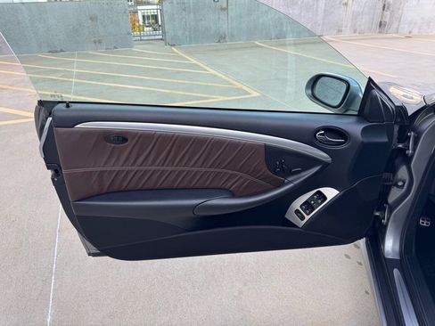 Used 2009 Mercedes-Benz CLK 350 Coupe image 12