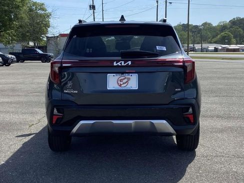 New 2026 Kia Seltos S AWD/4WD image 3