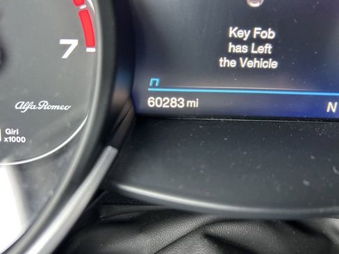 Used 2023 Alfa Romeo Stelvio Ti image 12